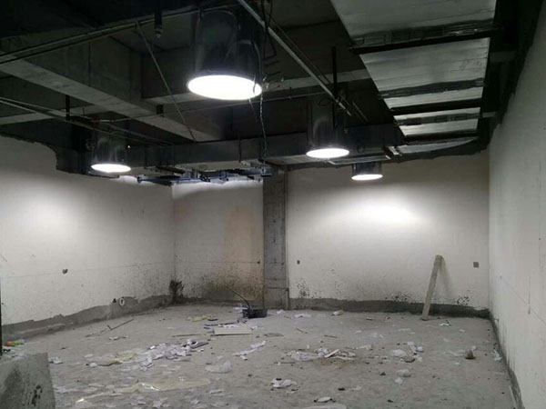 將室外陽光導(dǎo)進(jìn)室內(nèi)