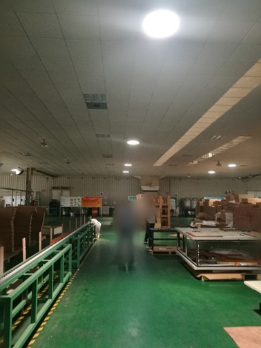 正能量無電照明系統(tǒng)在廠房應(yīng)用實拍圖（室內(nèi)）